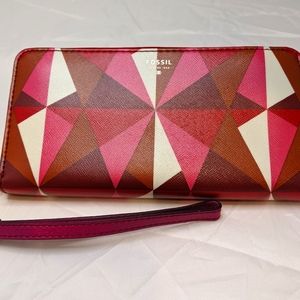 Fossil wallet - like new condition